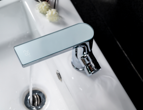 How do touchless faucets work in a multi-user scenario?